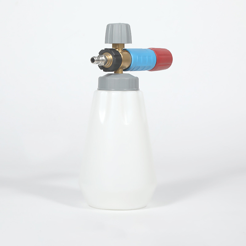 Hoge druk grote mond witte schuimpot