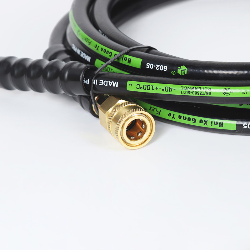 Ontstopte hogedrukwaterleidingen in huishoudelijke rioleringen