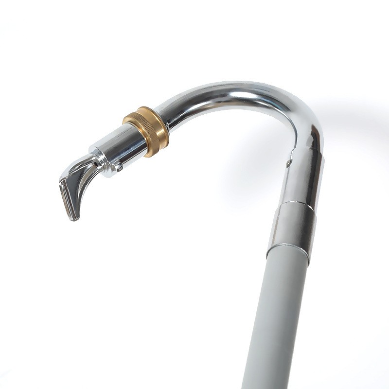 Gootreiniger met telescopische paal